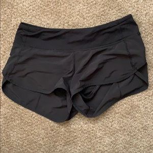 Black Lululemon Speed Up Shorts // Size 4